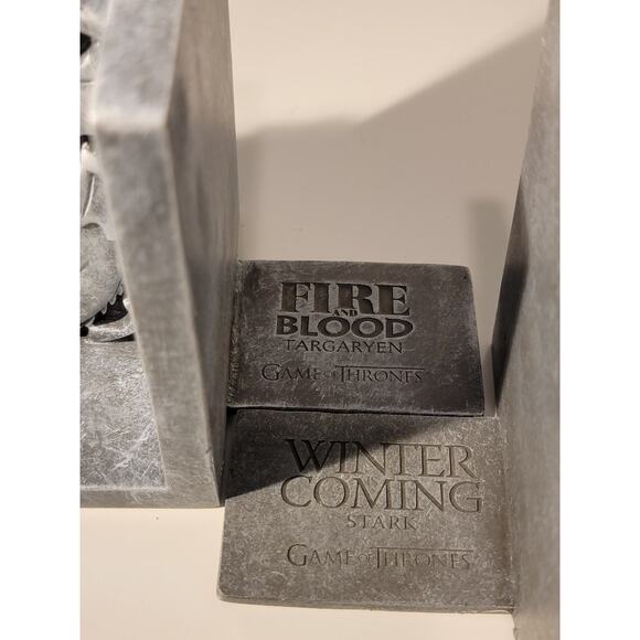 Game of Thrones House of Stark Direwolf Bookends HBO Dark Horse Collectible Gray - Picture 11 of 12